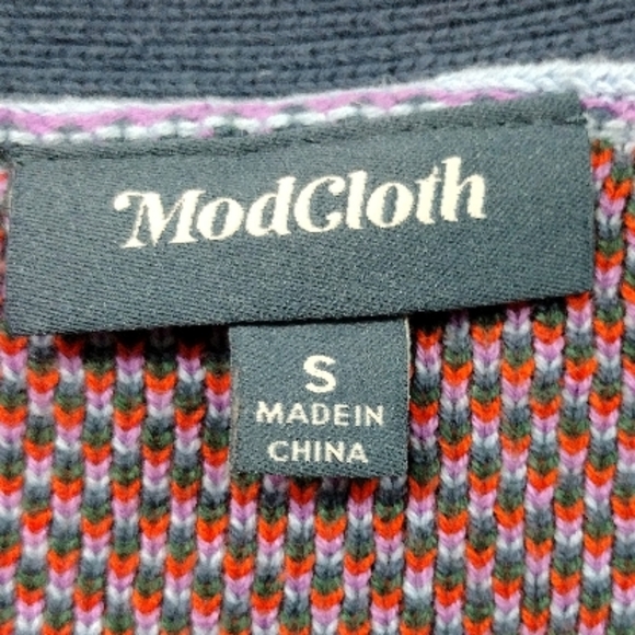 ModCloth Ladybug Knit Short Sleeve Cardigan Sweater Womens S Blue Red Artsy - Picture 8 of 9